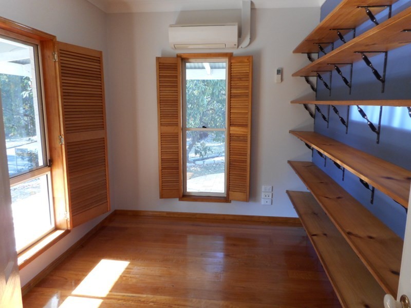 73 Avondale Road, Sinnamon Park QLD 4073