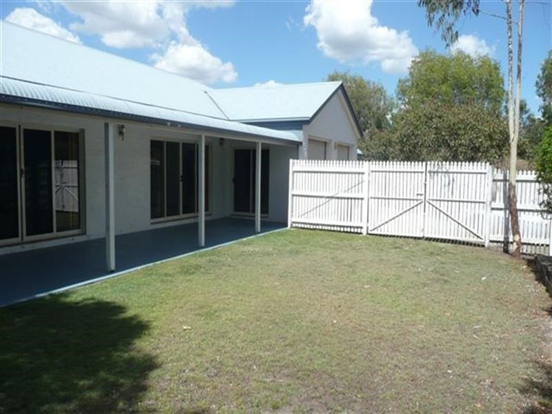73 Avondale Road, Sinnamon Park QLD 4073