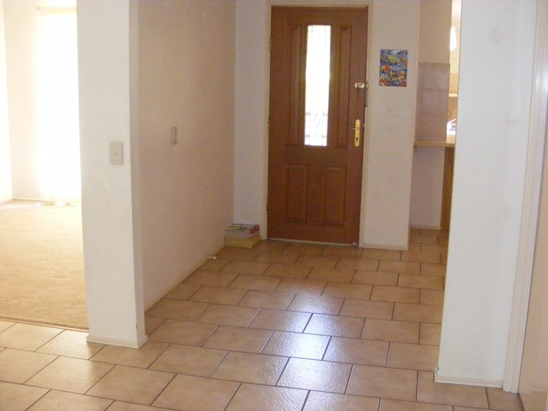 Seventeen Mile Rocks QLD 4073