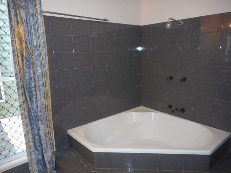 Forest Lake QLD 4078