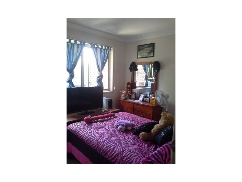 35 collingwood Drive, Collingwood Park QLD 4301