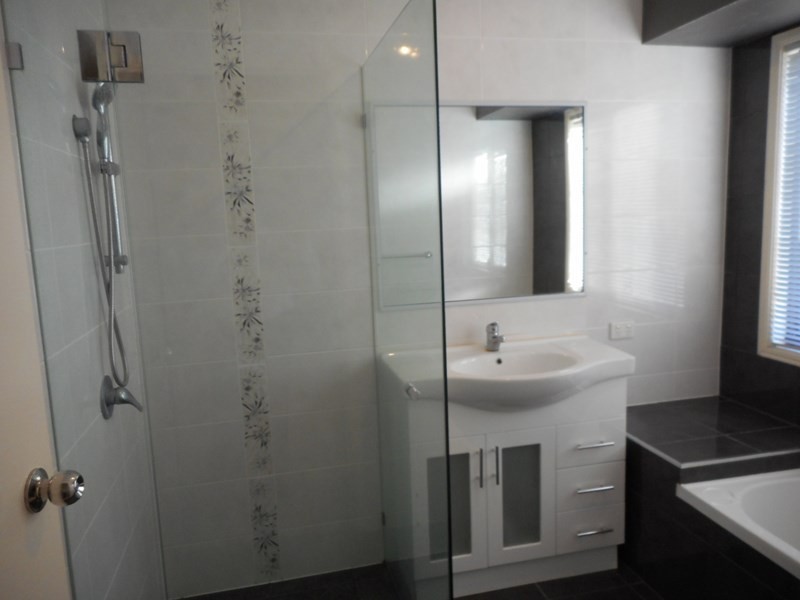 Sinnamon Park QLD 4073