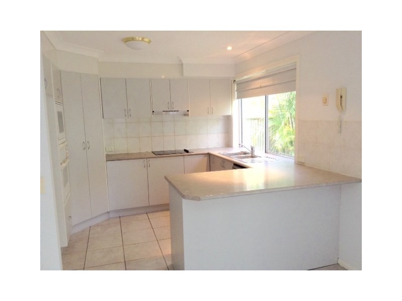 9/15 Abel Smith Crescent, Mount Ommaney QLD 4074