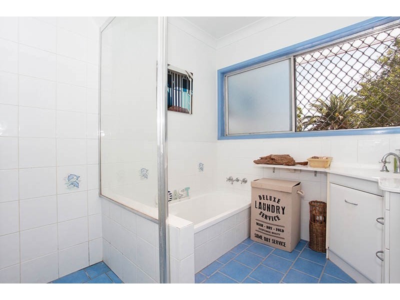 24 Sabot Street, Jamboree Heights QLD 4074