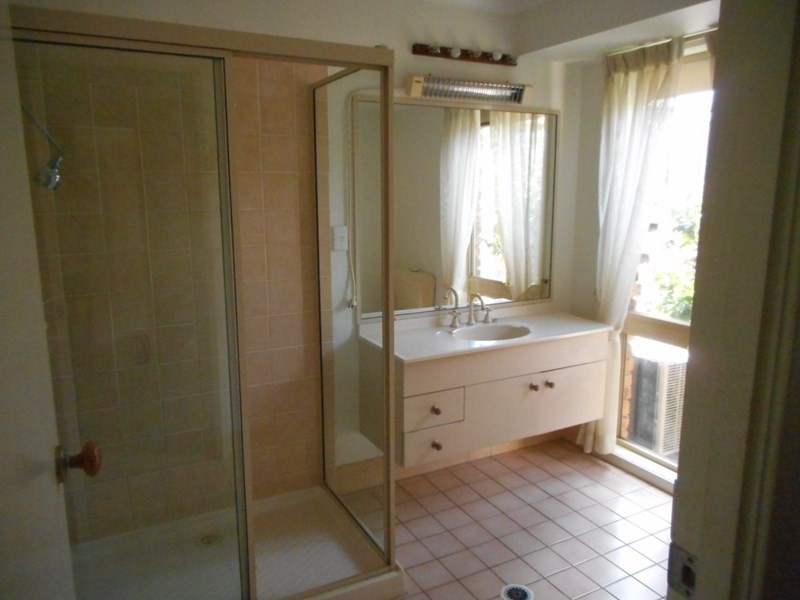 Sinnamon Park QLD 4073