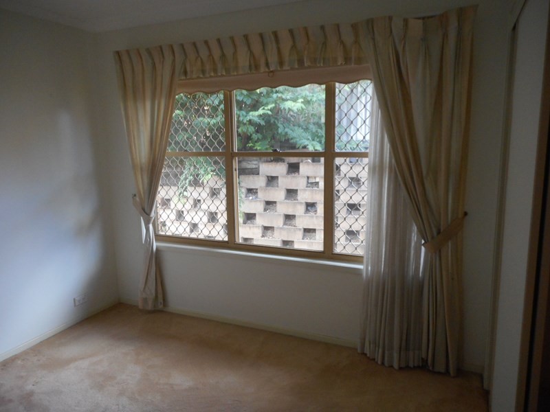 Sinnamon Park QLD 4073