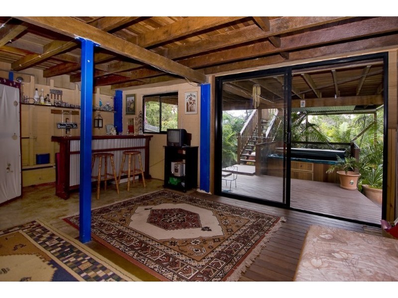 Seventeen Mile Rocks QLD 4073