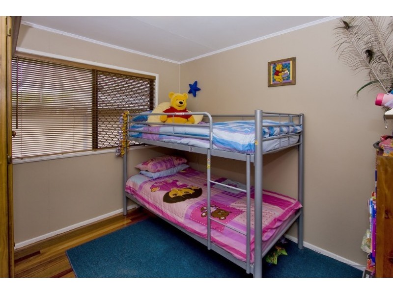 Seventeen Mile Rocks QLD 4073