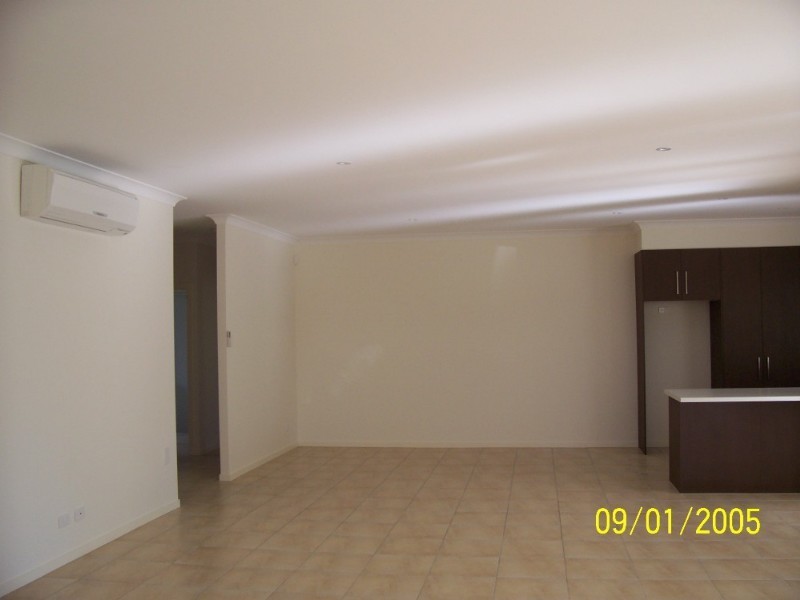 28 Young Place, Runcorn QLD 4113