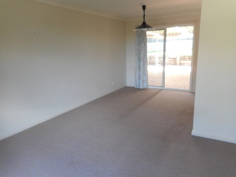 5 Lindesay Court, Sinnamon Park QLD 4073