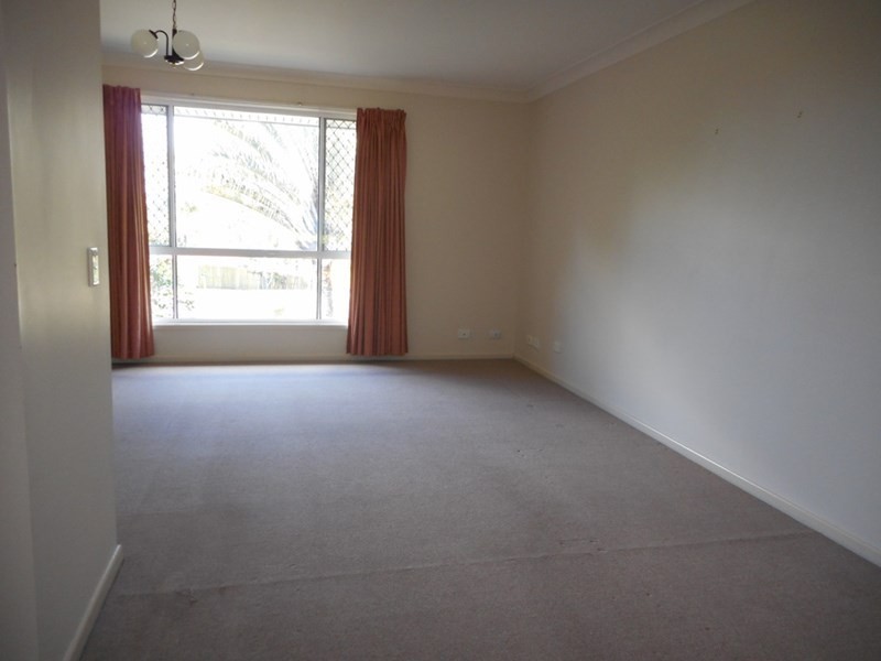 5 Lindesay Court, Sinnamon Park QLD 4073