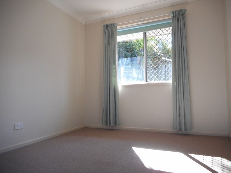 5 Lindesay Court, Sinnamon Park QLD 4073