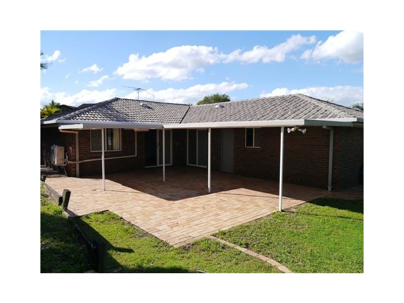 5 Lindesay Court, Sinnamon Park QLD 4073