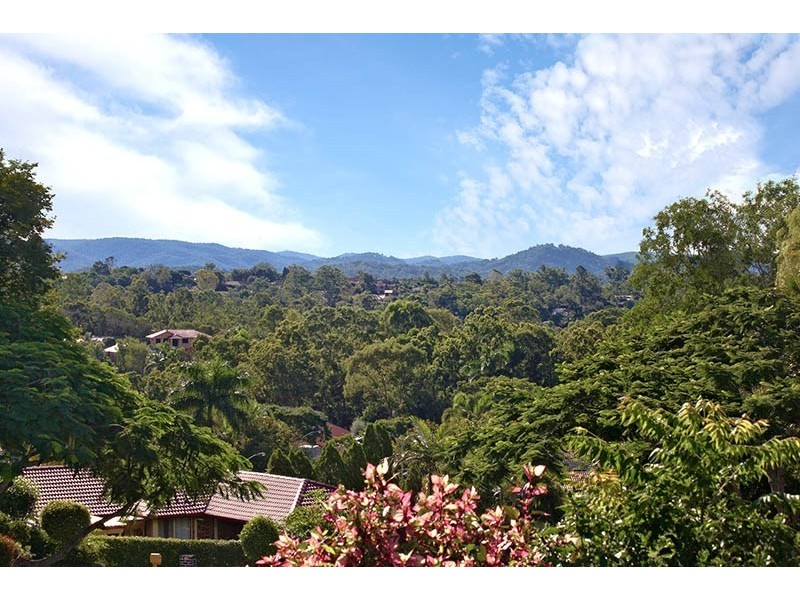 14 Kobble Court, Sinnamon Park QLD 4073