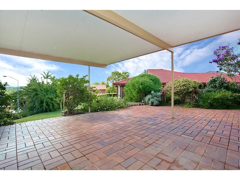 14 Kobble Court, Sinnamon Park QLD 4073