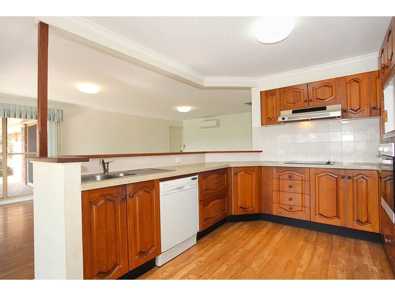 14 Kobble Court, Sinnamon Park QLD 4073