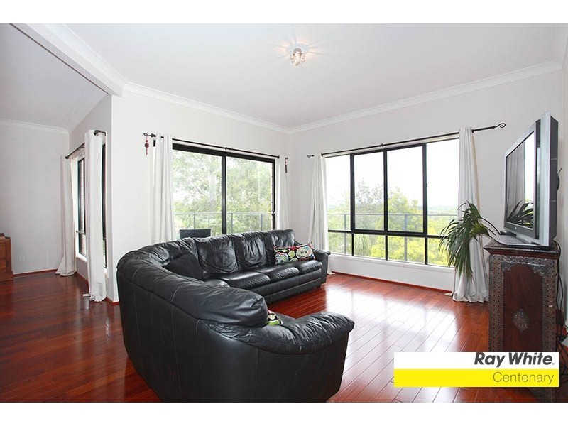 4 Malia Street, Sinnamon Park QLD 4073