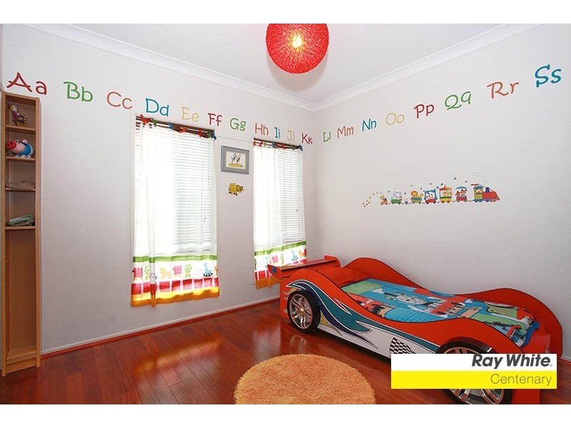 4 Malia Street, Sinnamon Park QLD 4073