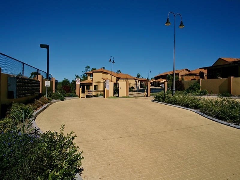 60/250 sumners Road, Riverhills QLD 4074