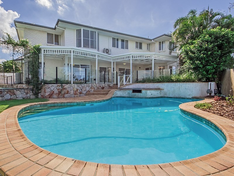 Mount Ommaney QLD 4074