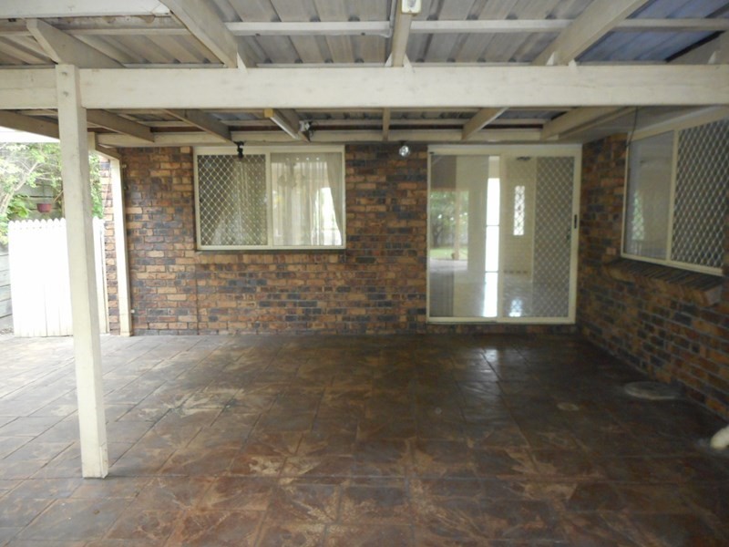 15 Leopard Tree Crescent, Sinnamon Park QLD 4073