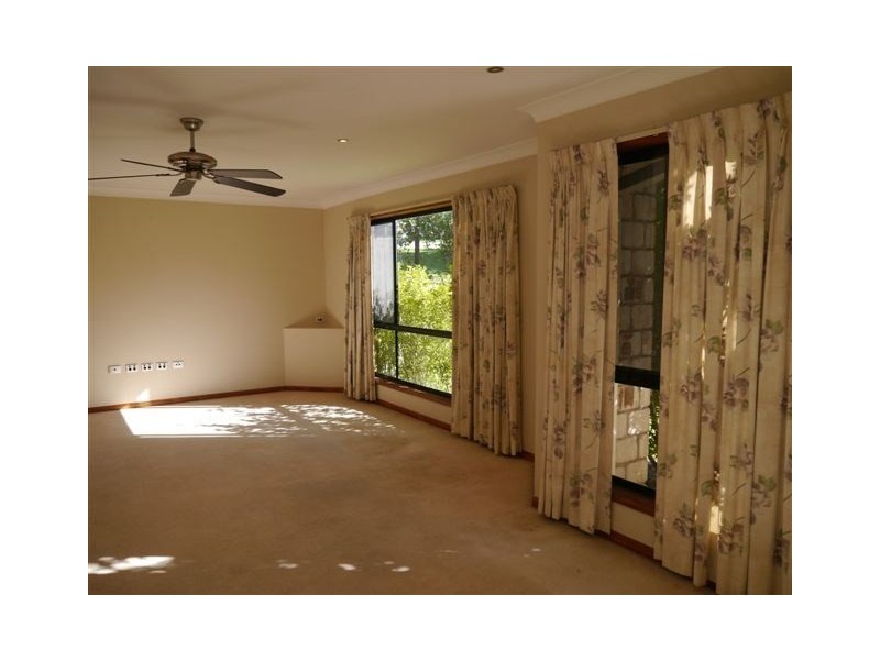 9 O’Reilly Street, Sinnamon Park QLD 4073