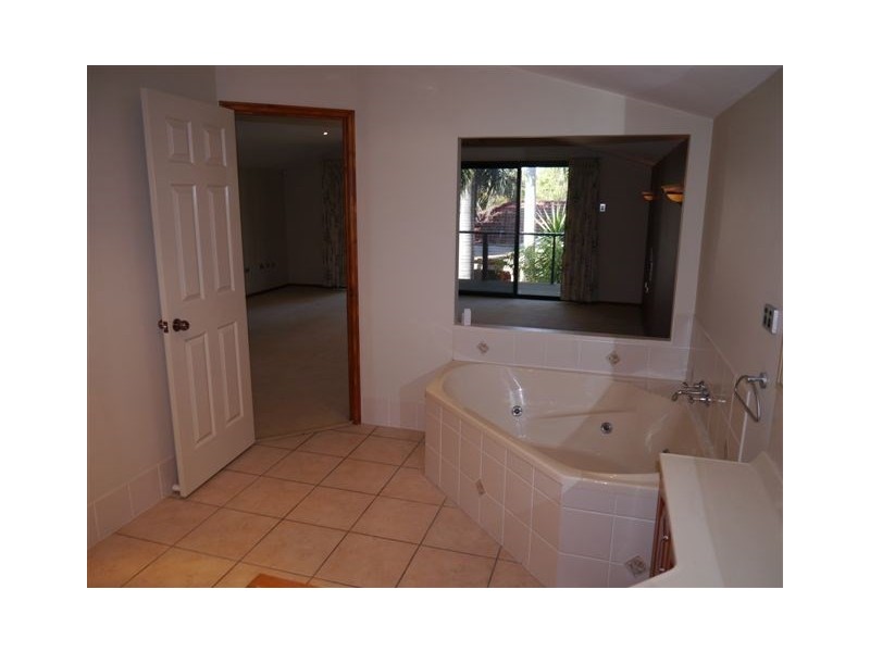 9 O’Reilly Street, Sinnamon Park QLD 4073