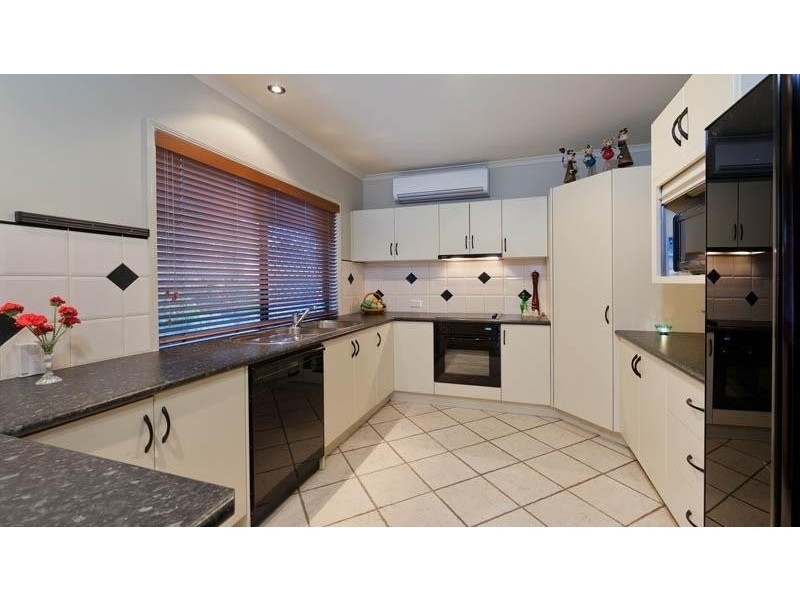 Sinnamon Park QLD 4073