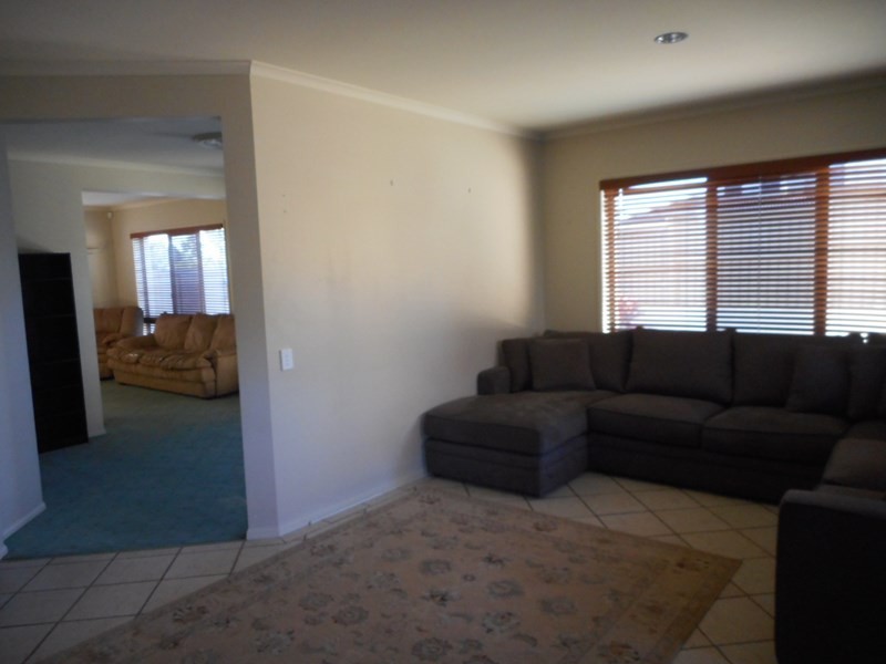 Sinnamon Park QLD 4073