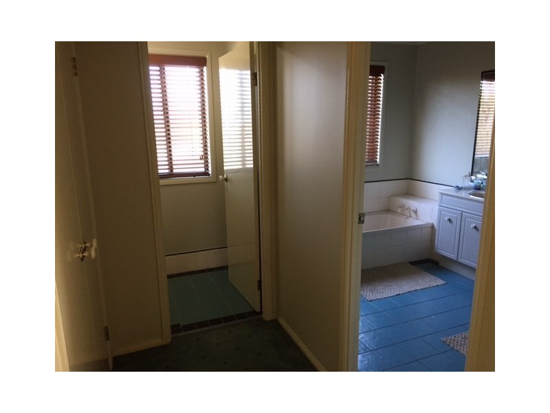 Sinnamon Park QLD 4073