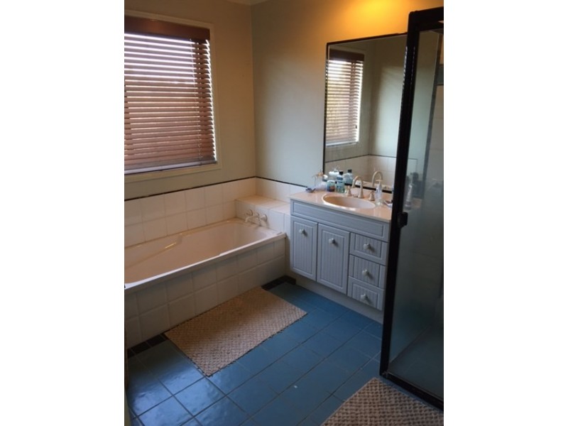 Sinnamon Park QLD 4073