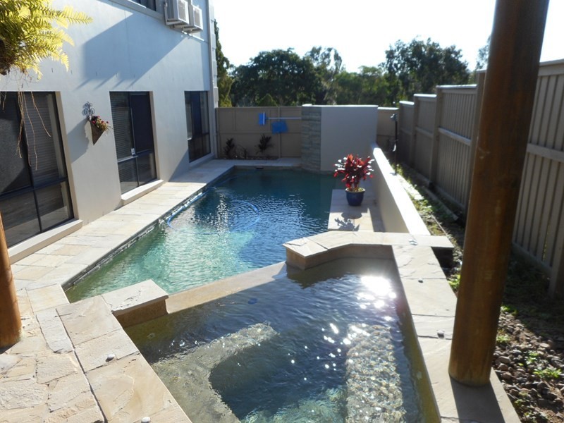 Sinnamon Park QLD 4073