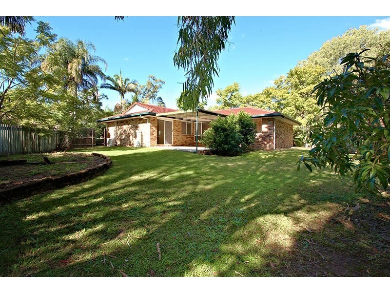 3 norfolk Place, Seventeen Mile Rocks QLD 4073