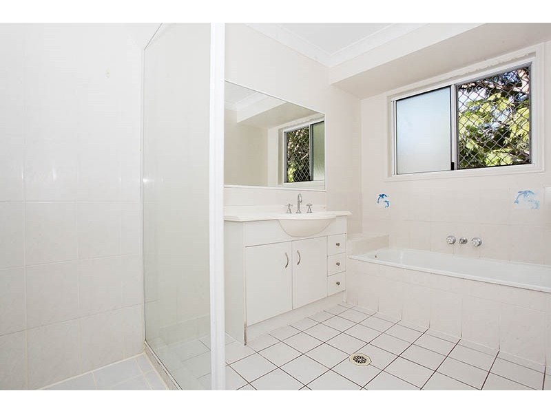 3 norfolk Place, Seventeen Mile Rocks QLD 4073