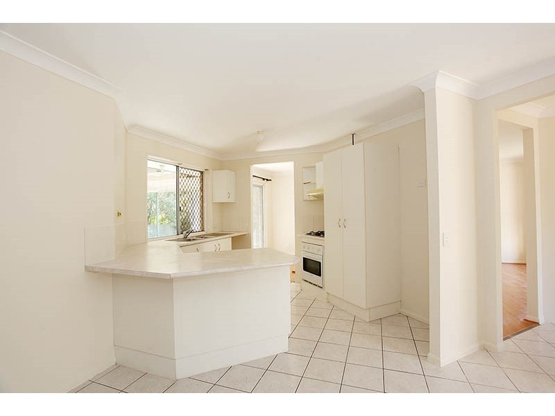 3 norfolk Place, Seventeen Mile Rocks QLD 4073