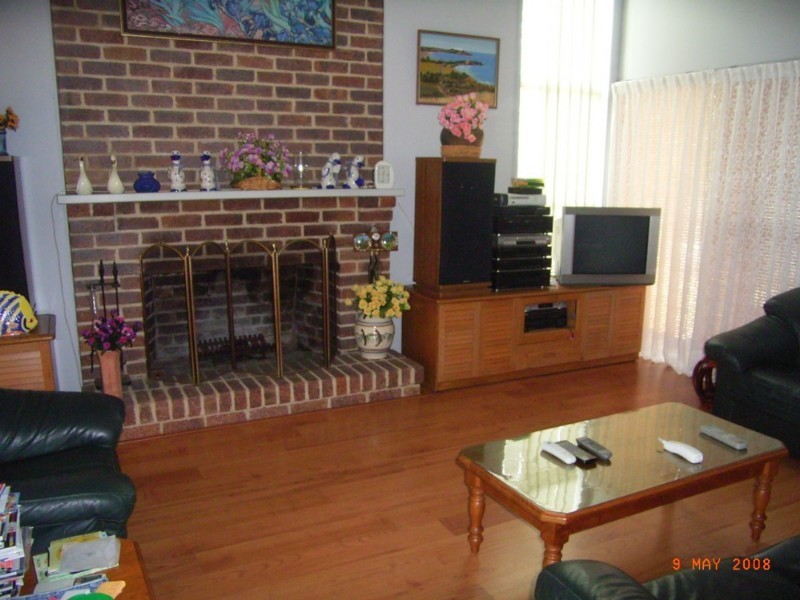 Mount Ommaney QLD 4074