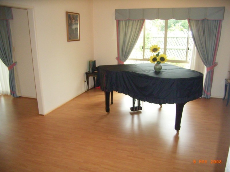 Mount Ommaney QLD 4074