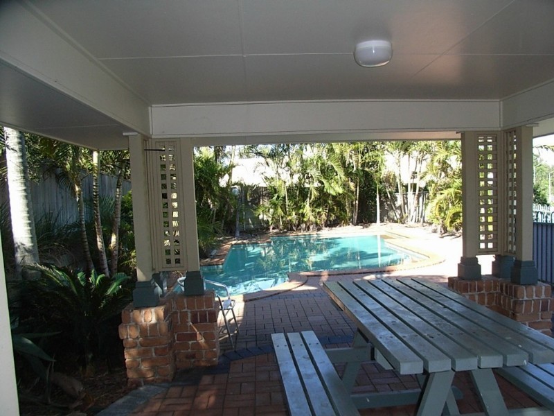 Mount Ommaney QLD 4074