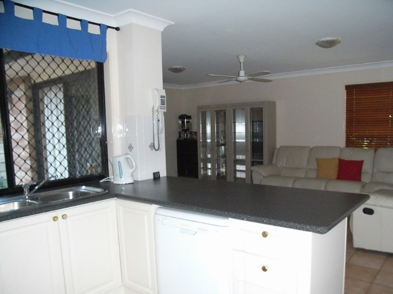 Mount Ommaney QLD 4074