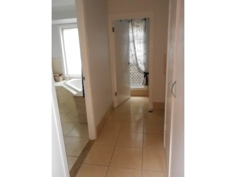 Sinnamon Park QLD 4073