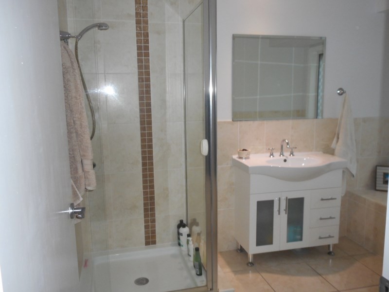 Sinnamon Park QLD 4073