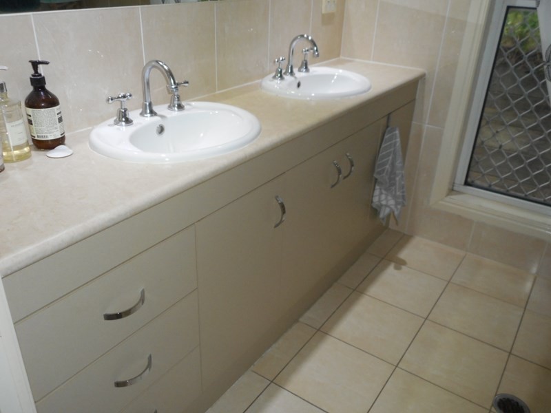 Sinnamon Park QLD 4073