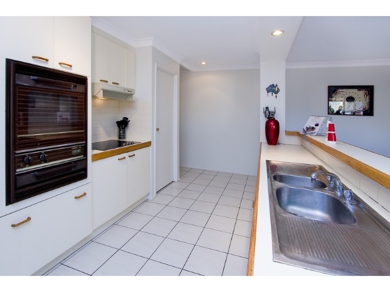 Mount Ommaney QLD 4074