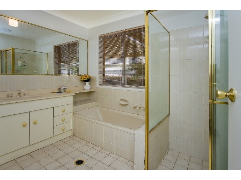 Mount Ommaney QLD 4074