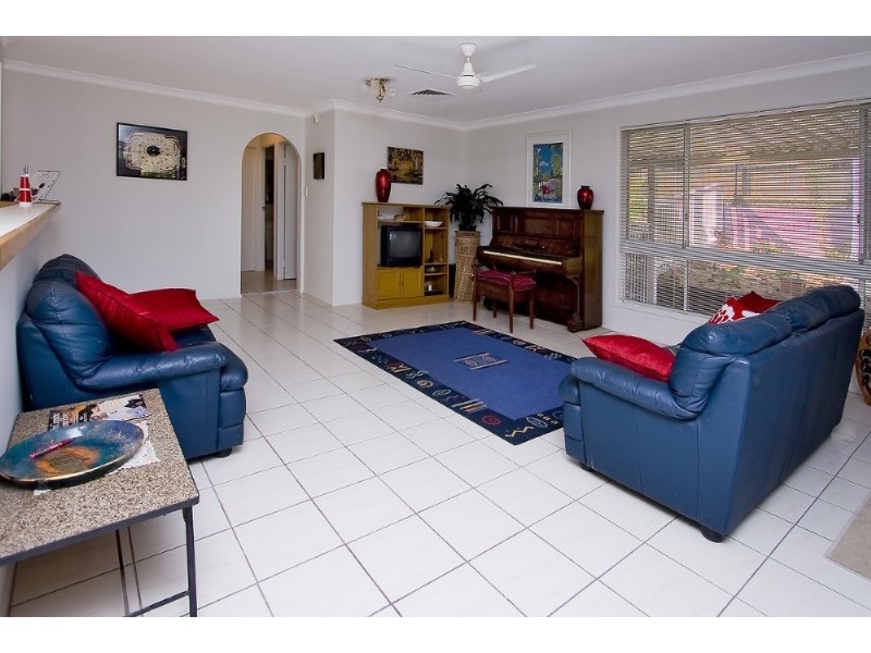 Mount Ommaney QLD 4074