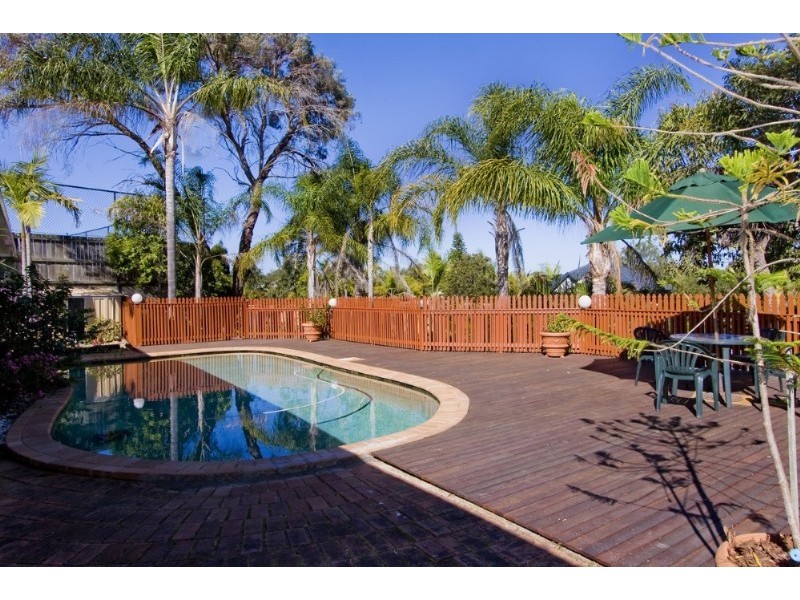 Mount Ommaney QLD 4074