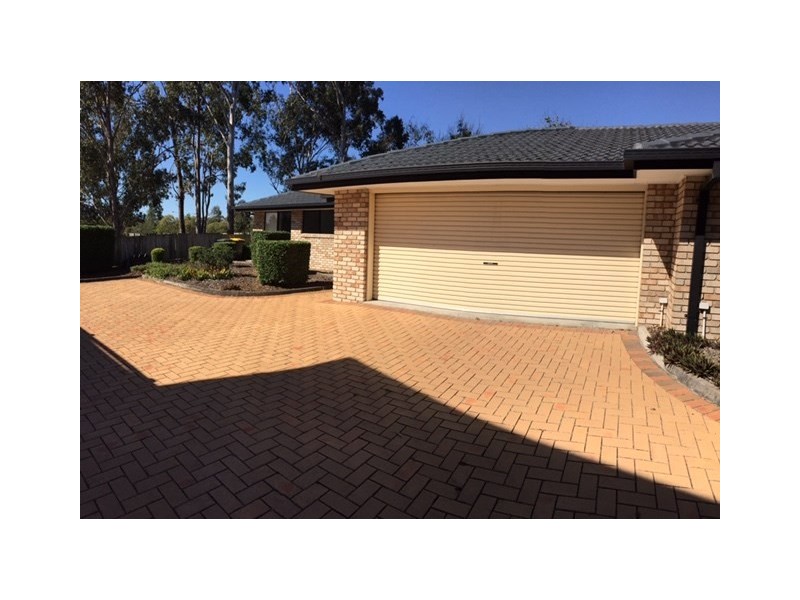 Mount Ommaney QLD 4074