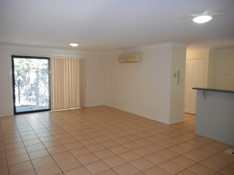 Mount Ommaney QLD 4074