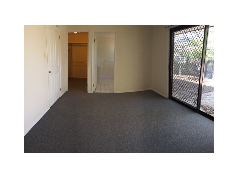 Mount Ommaney QLD 4074