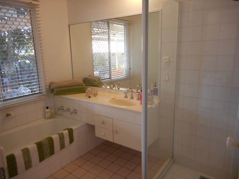 Sinnamon Park QLD 4073
